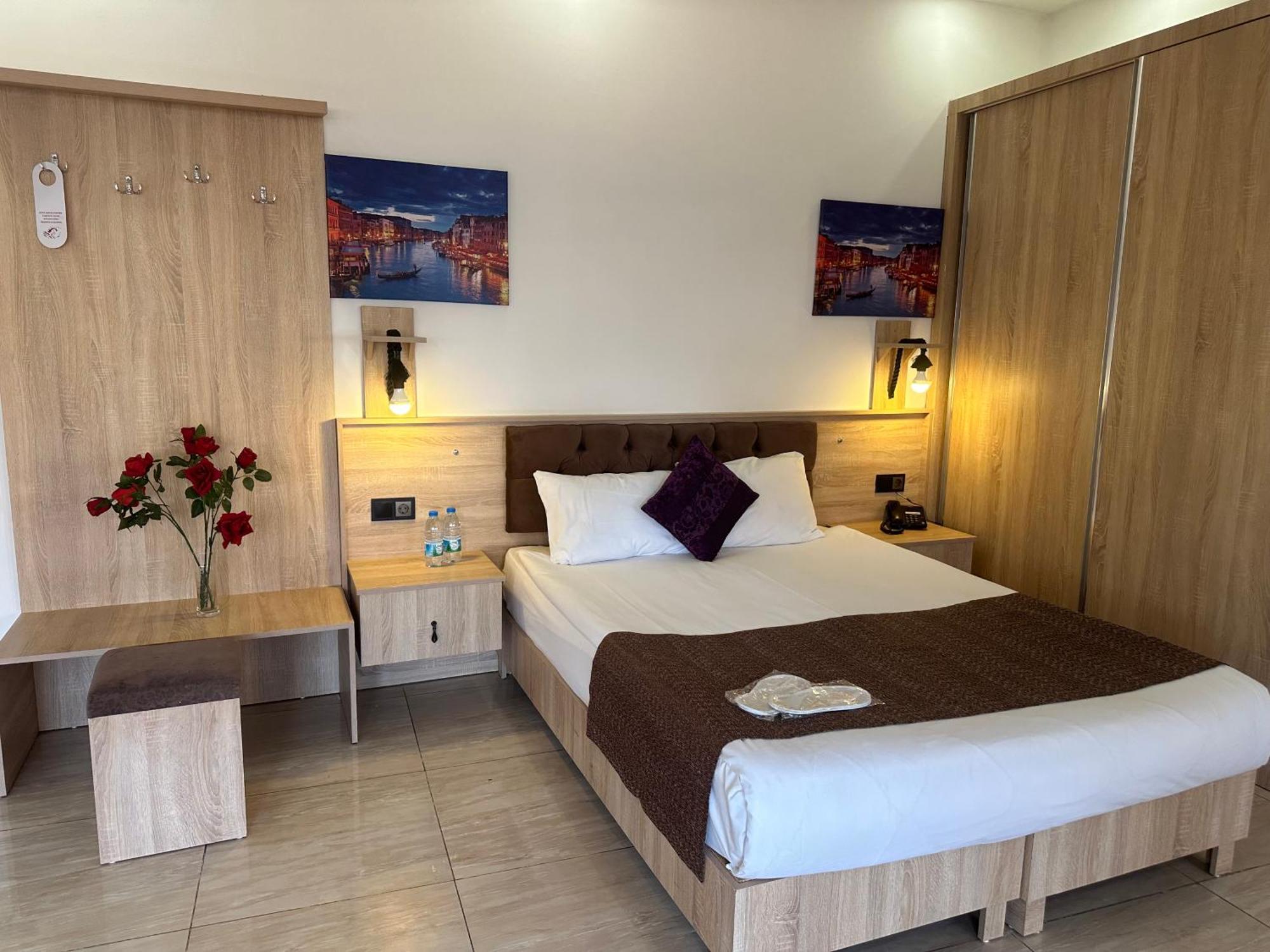 Hotel Beyondiest 3*