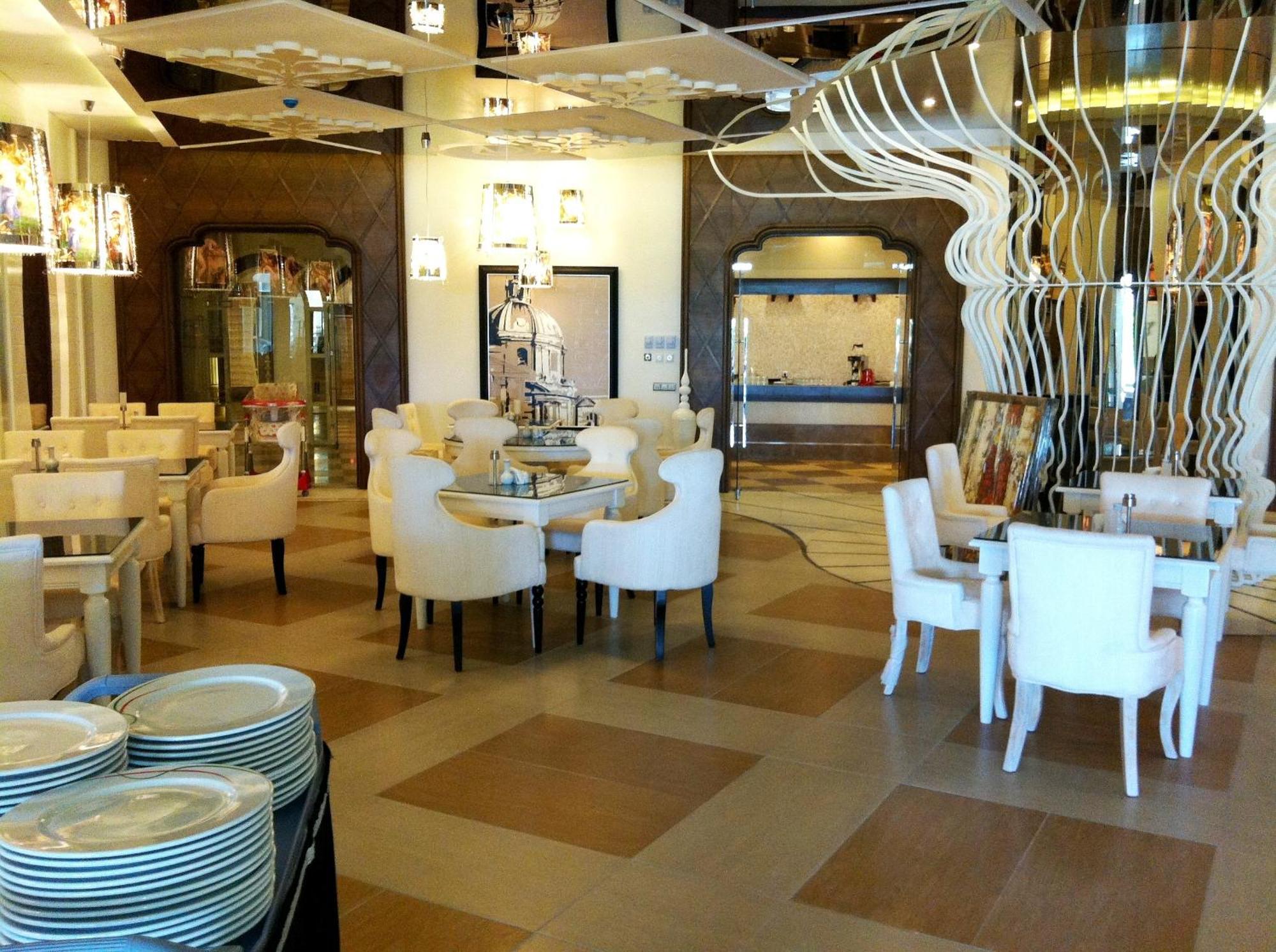 Resort Delphin Imperial Lara 5*