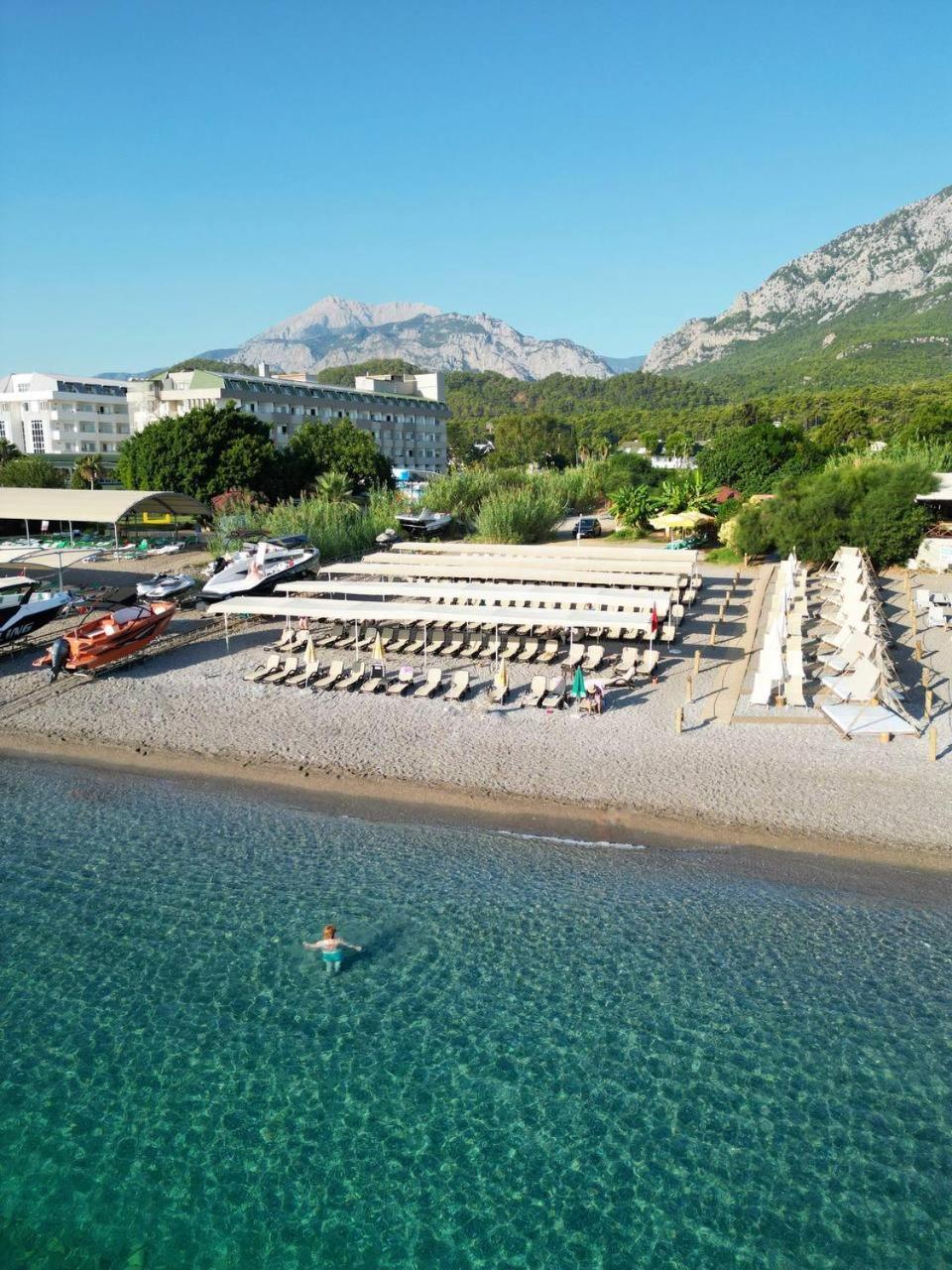 Dg Rose Otel 4*