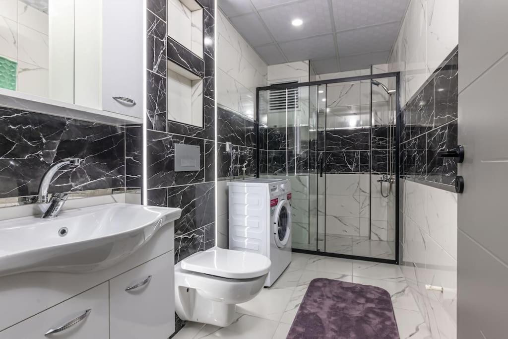 Apartment 4-3 Yatak Odali Bueyuek Kaleici Yakini Antalya