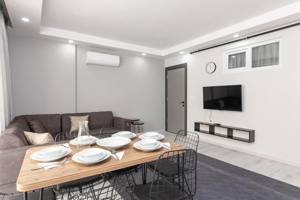 3-sehir Merkezinde Bueyuek 3 Yatak Odasi * Antalya