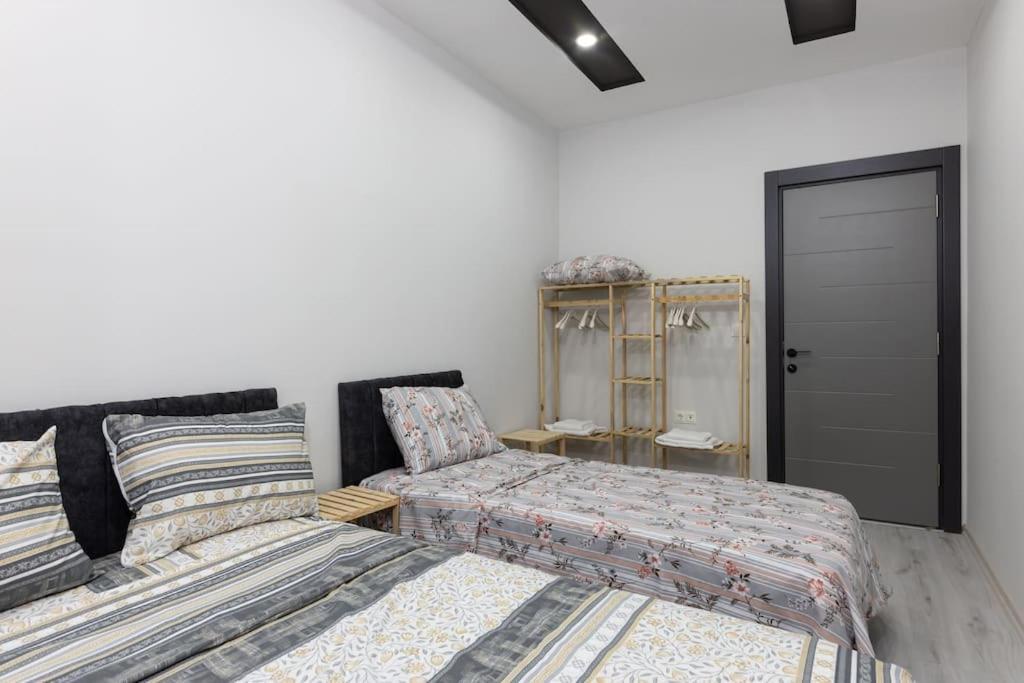 3-sehir Merkezinde Bueyuek 3 Yatak Odasi Antalya