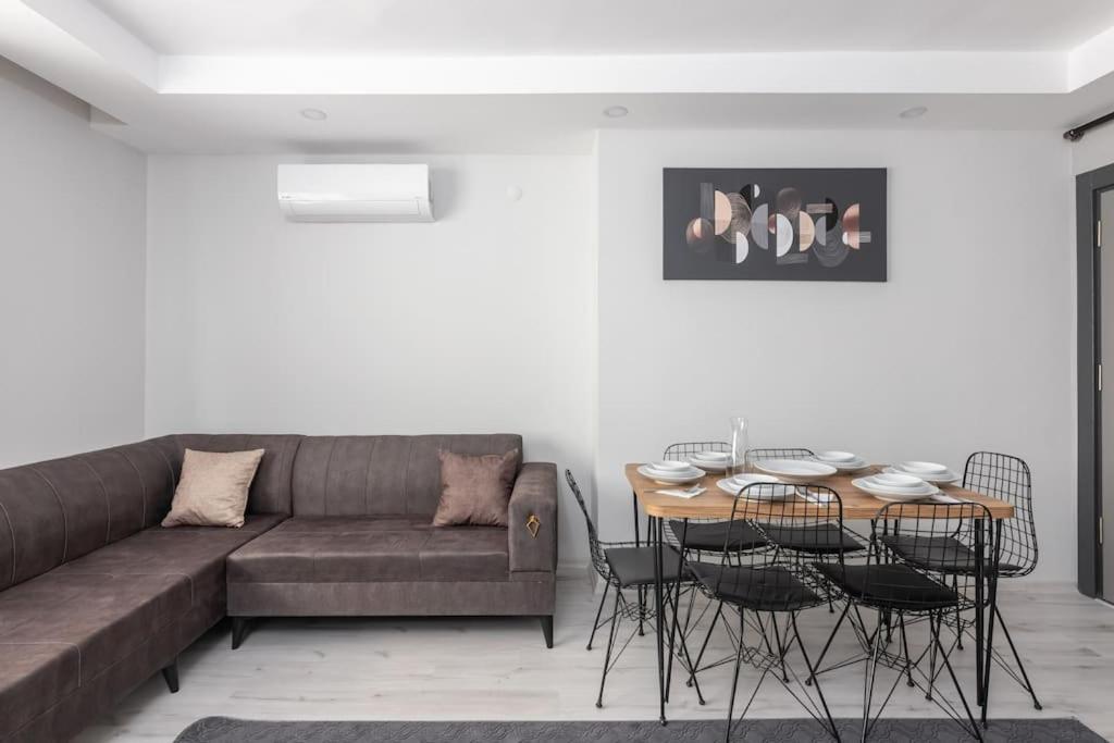 Apartment 1-kaleici Ve Markantalya'ya Yakin Bueyuek Ev
