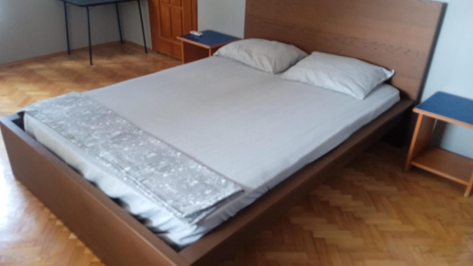 Guest house Homestay Dormitory Sleeping - Be My Guest