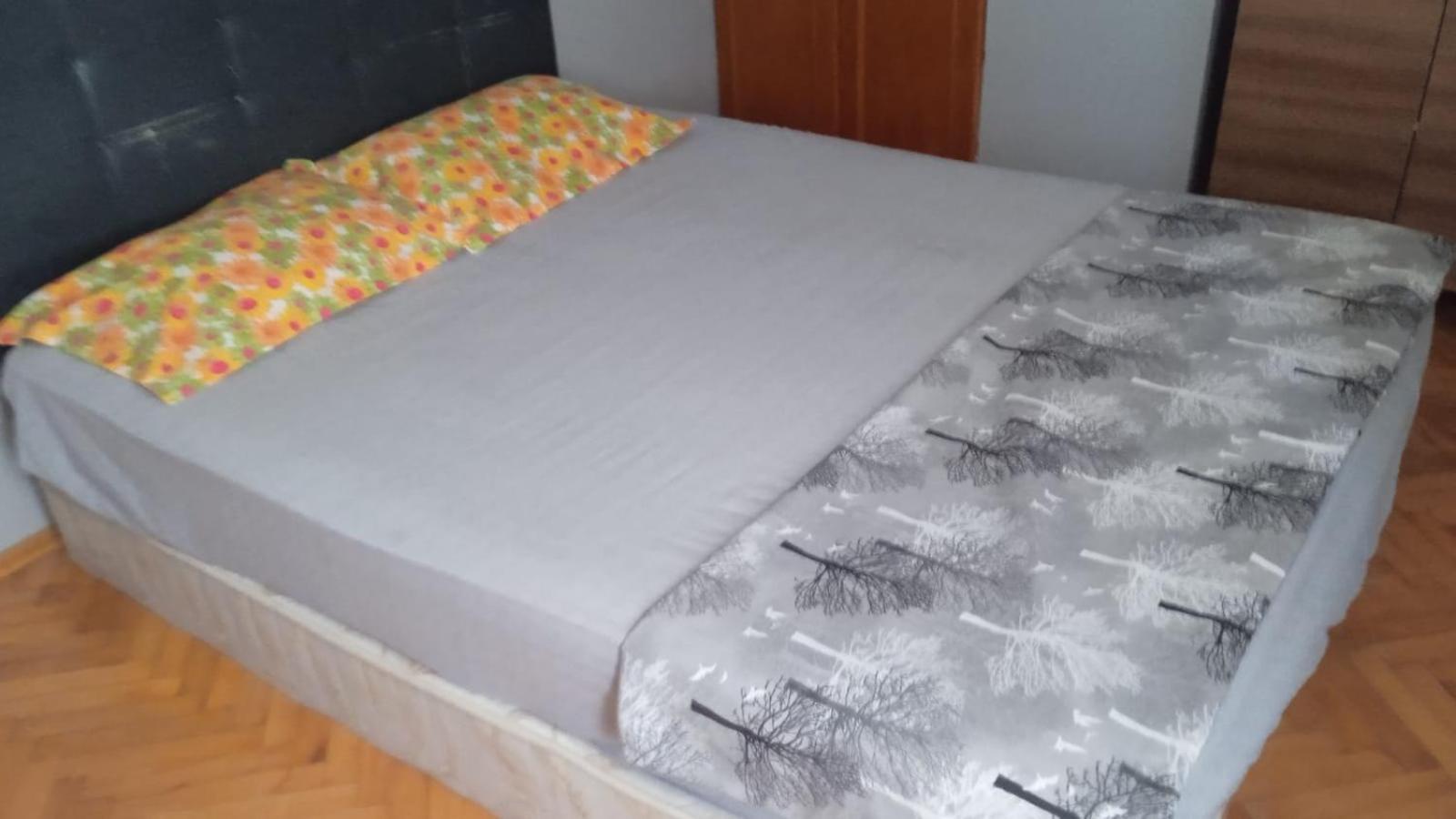 Guest house Homestay Dormitory Sleeping - Be My Guest