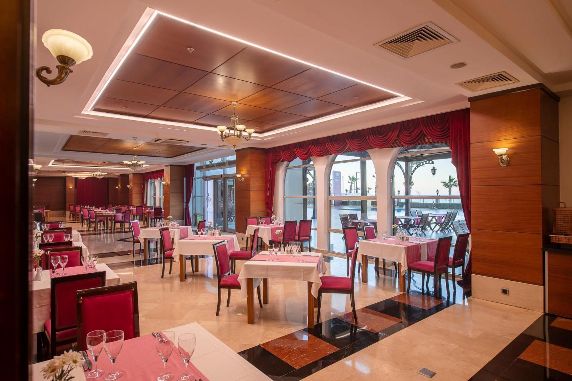 Crowne Plaza By Ihg Hotel Antalya