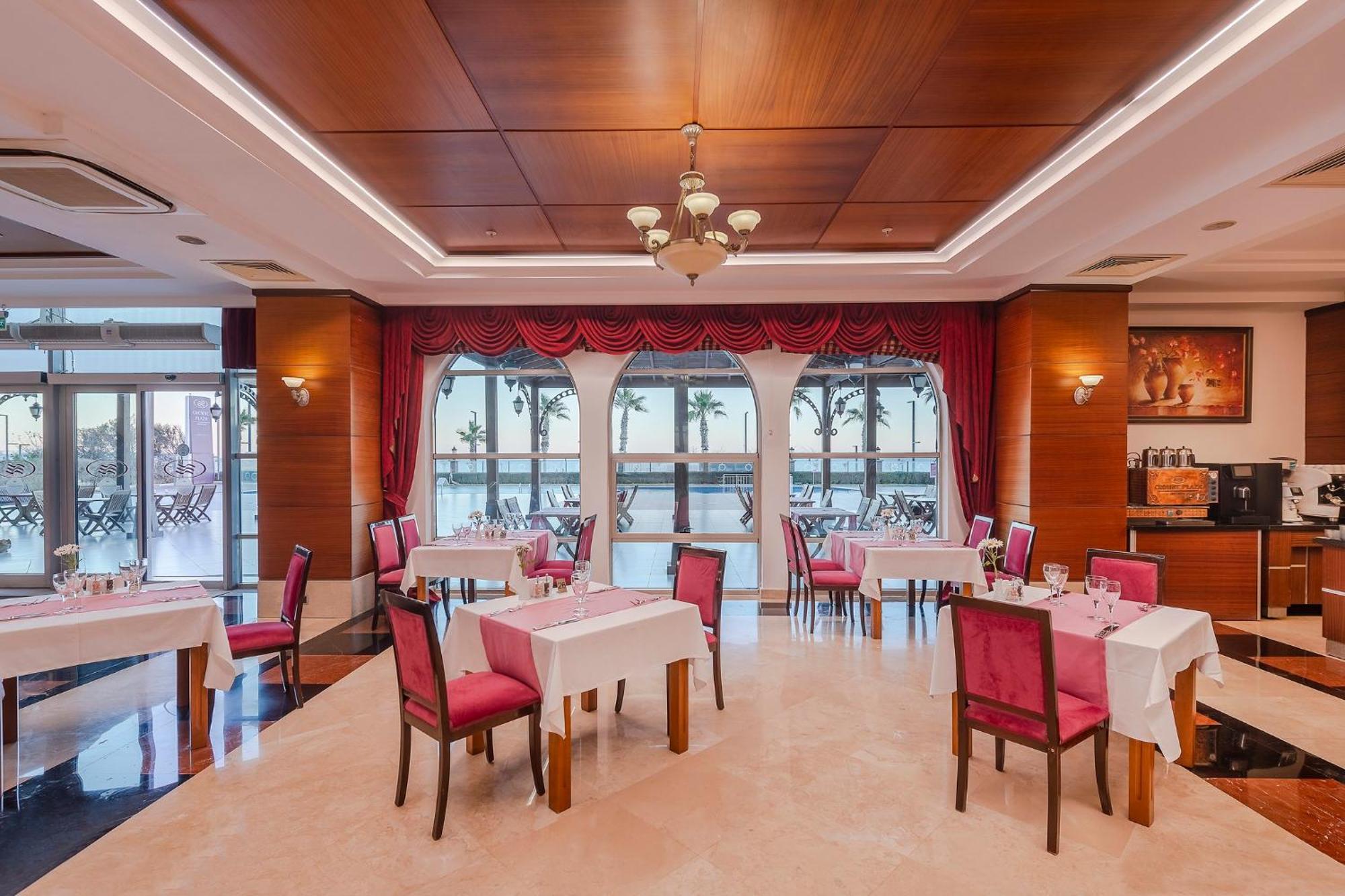 Hotel Crowne Plaza By Ihg Antalya