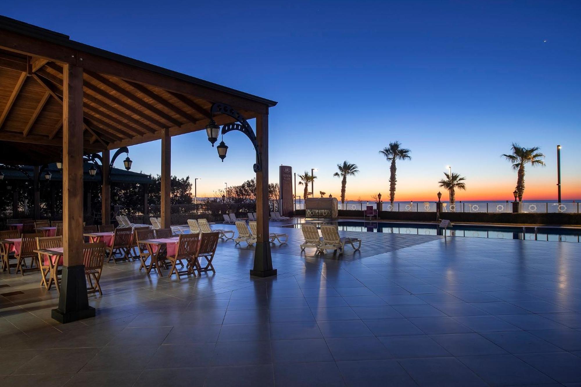 Crowne Plaza By Ihg 5*
