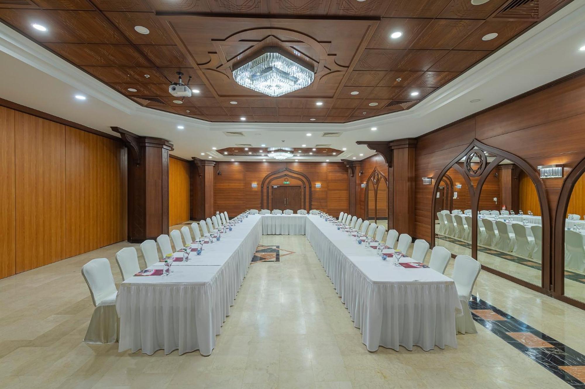 Crowne Plaza By Ihg Hotel Antalya