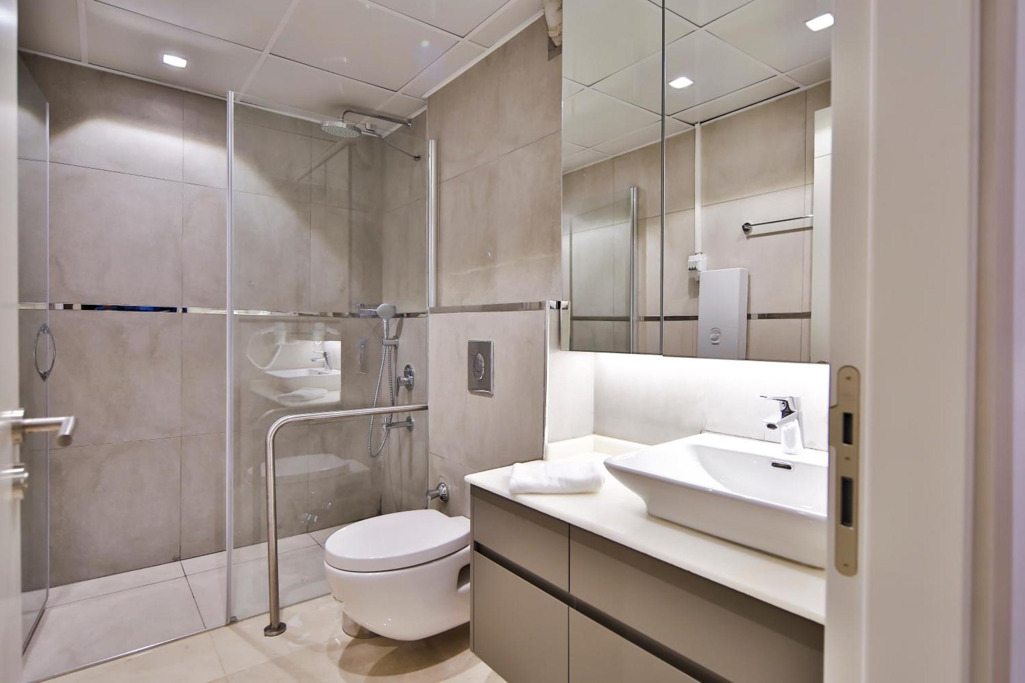 Mene Aparthotel 2*