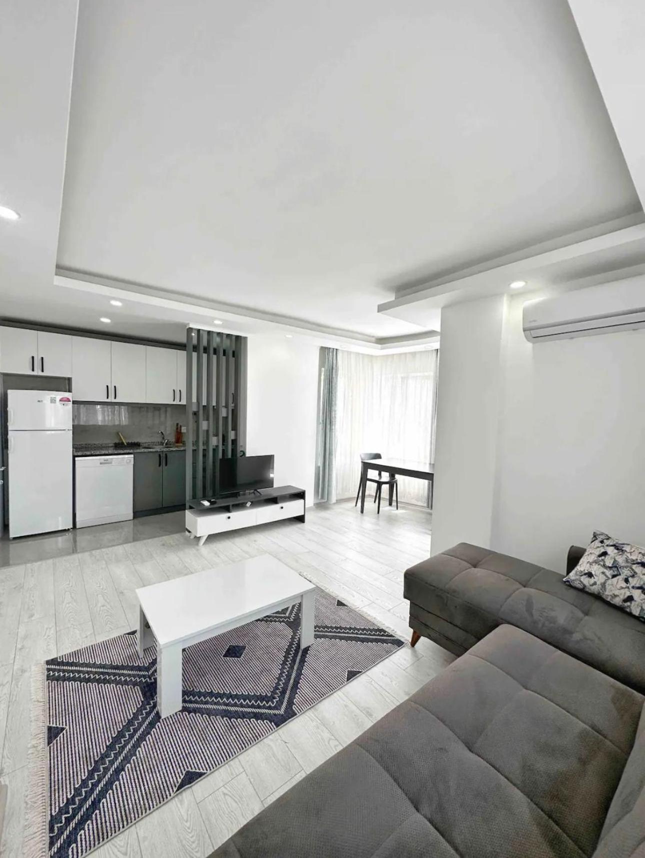 Plaja Yaklasik 400 Metre Uzaklikta-2 Apartment *