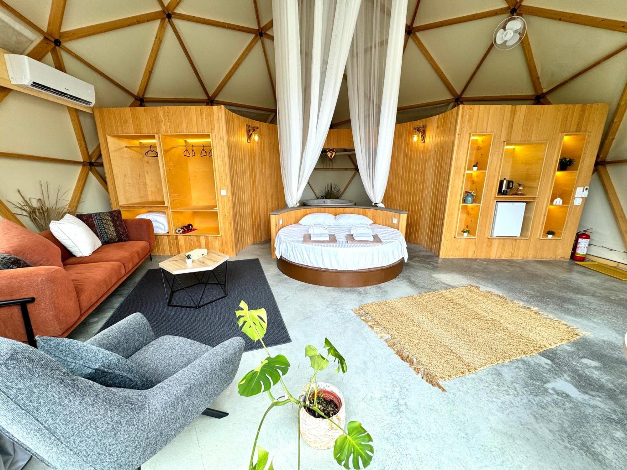 Luxury tent In Out Resorts *