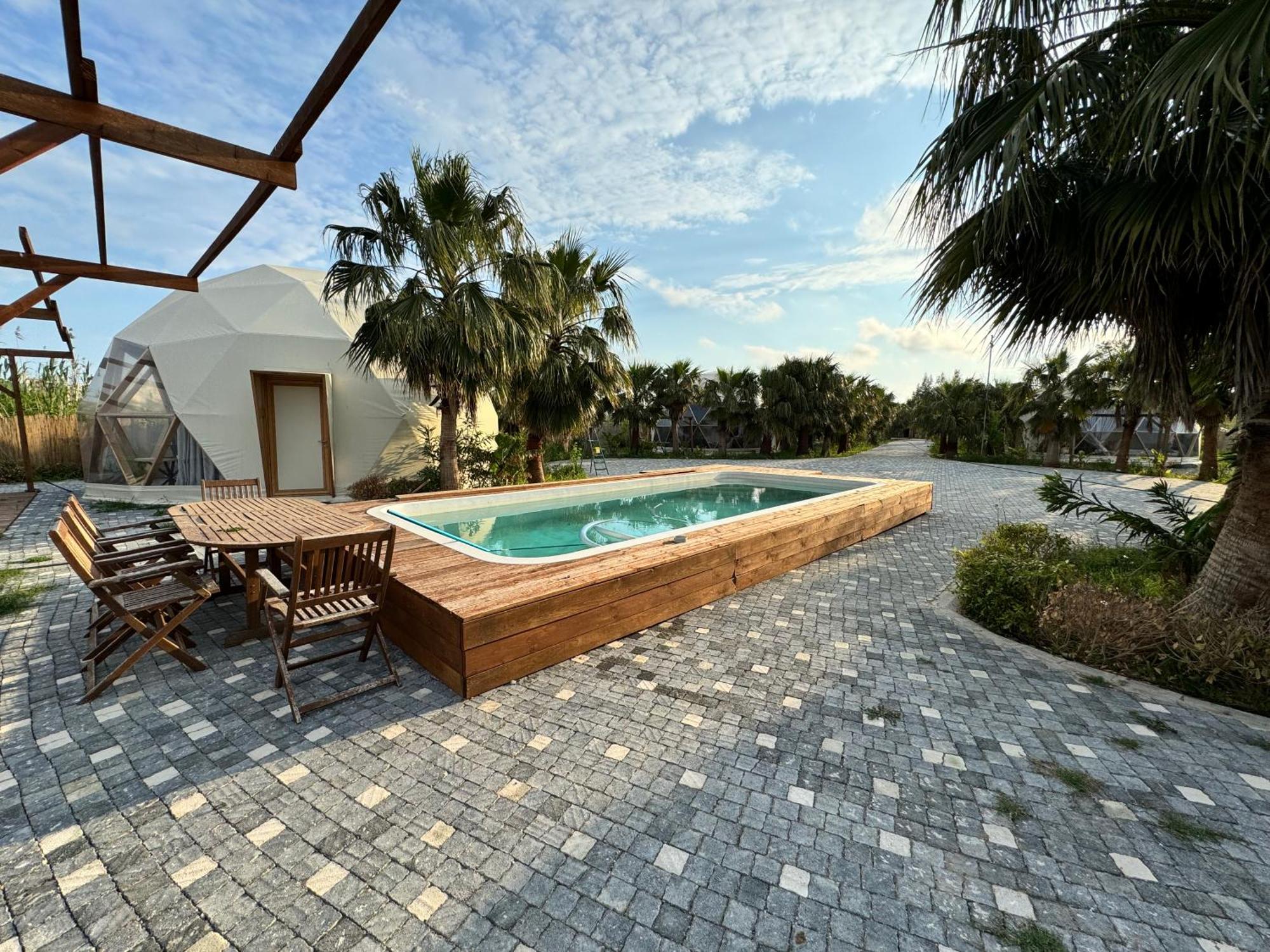 Luxury tent In Out Resorts *