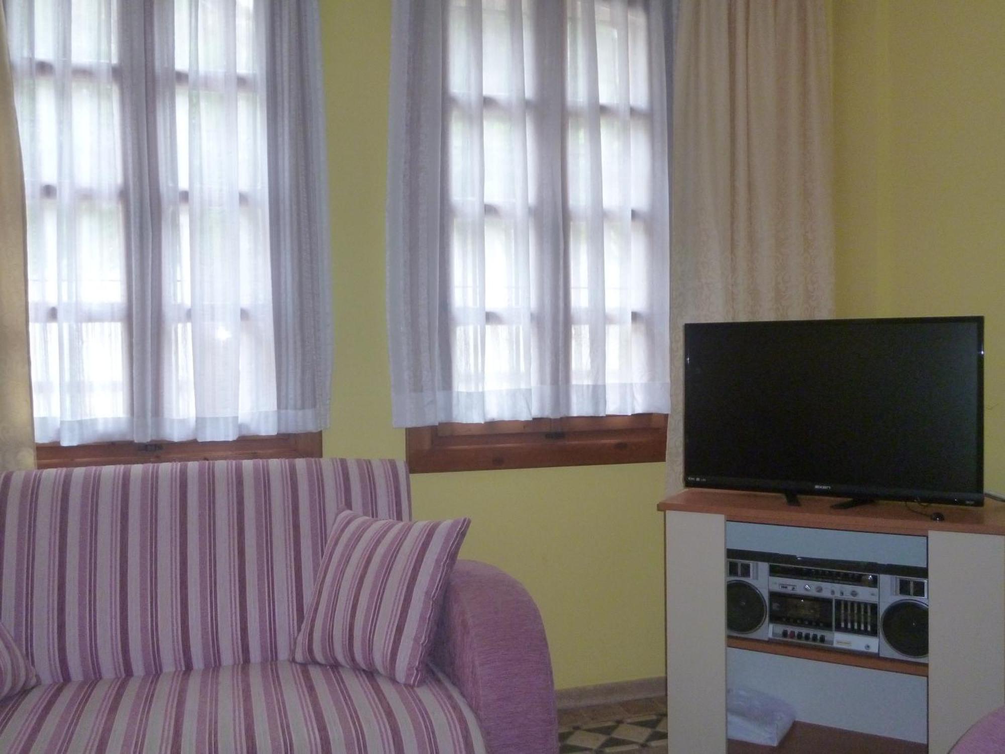 Otel Frankfurt 2*