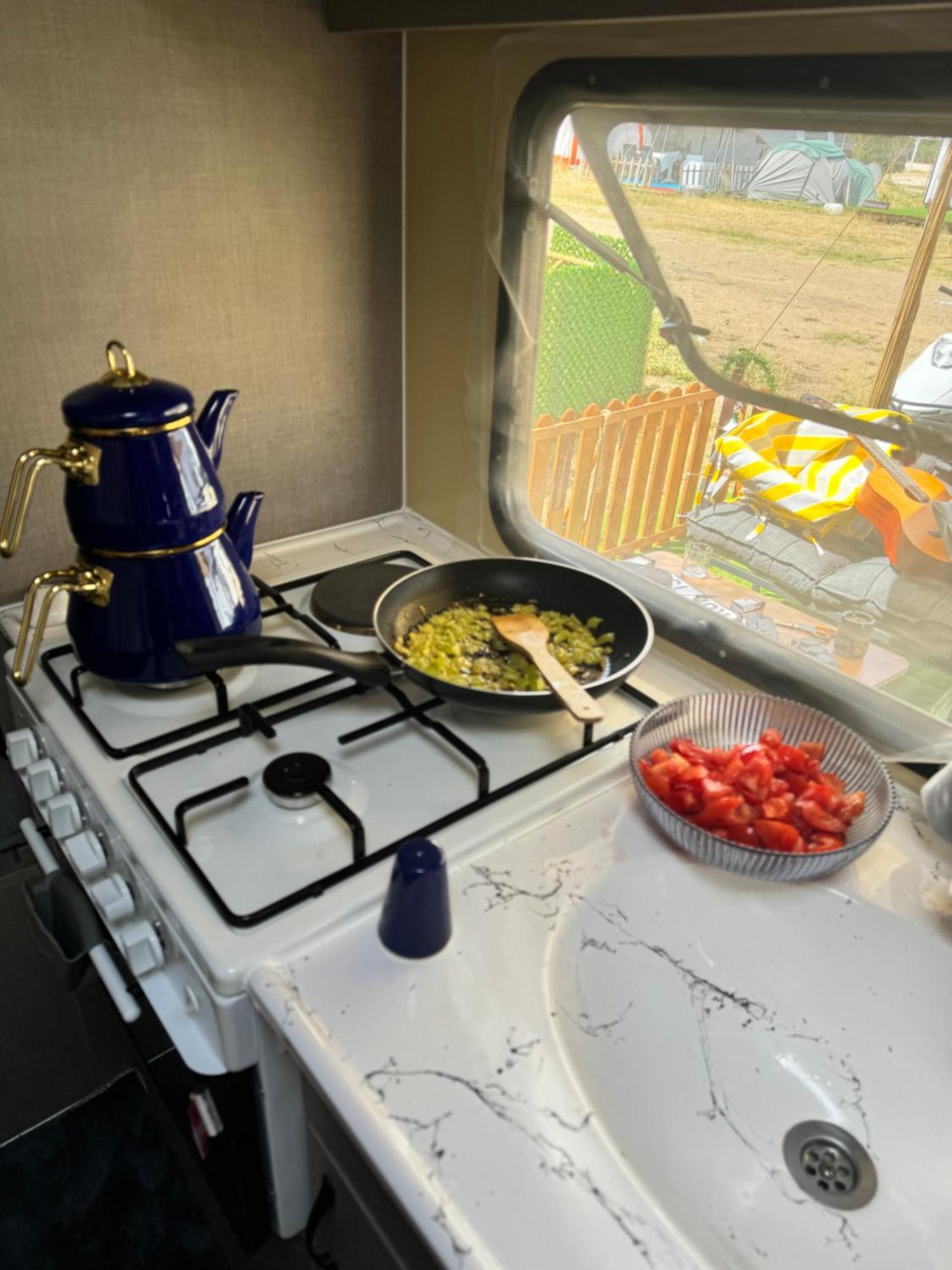 Yakamoz Karavan *