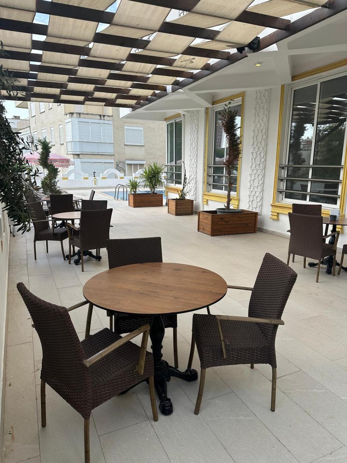 Hotel Lara Olympos *
