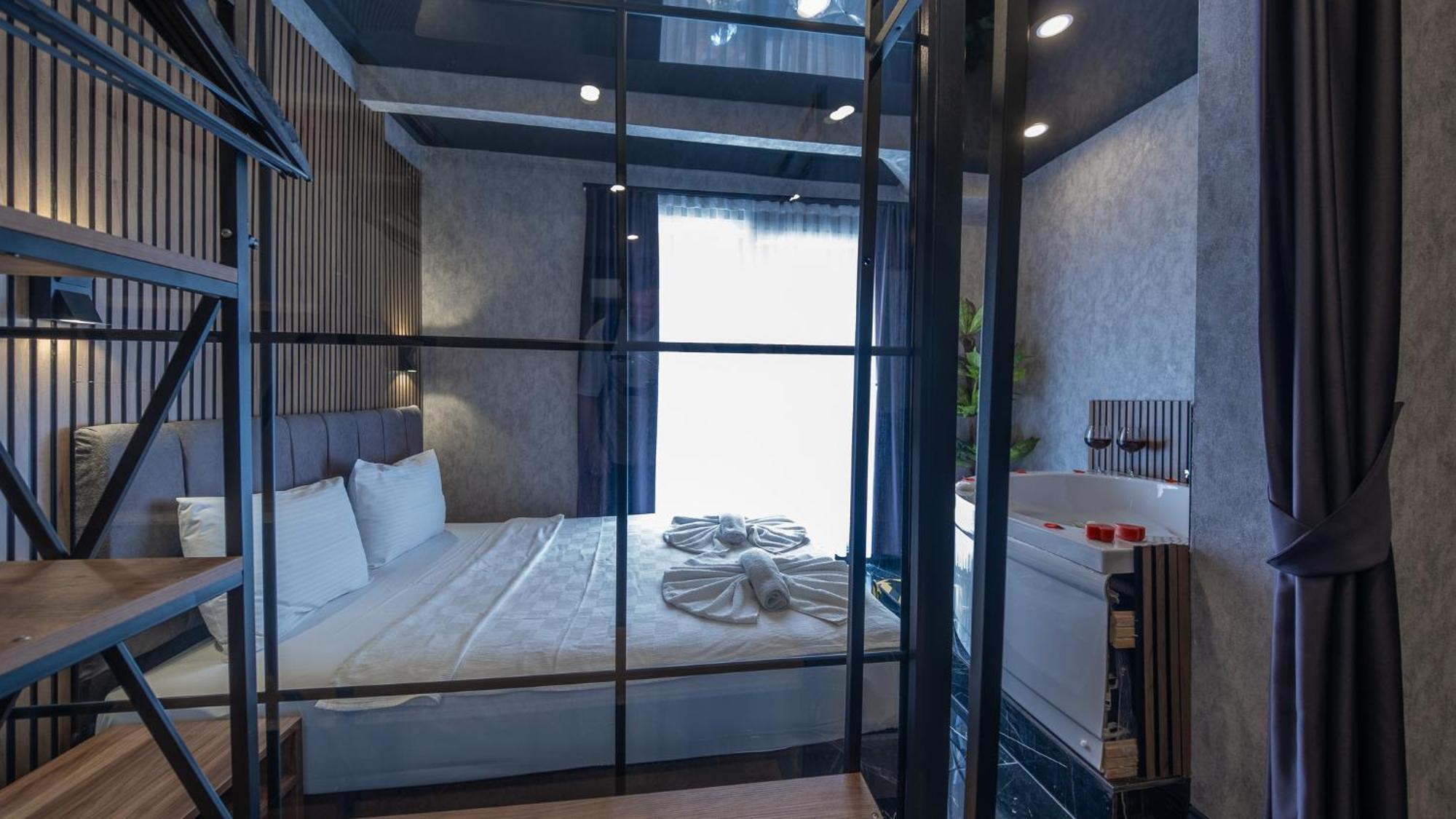 Mrt Suites Lara Aparthotel