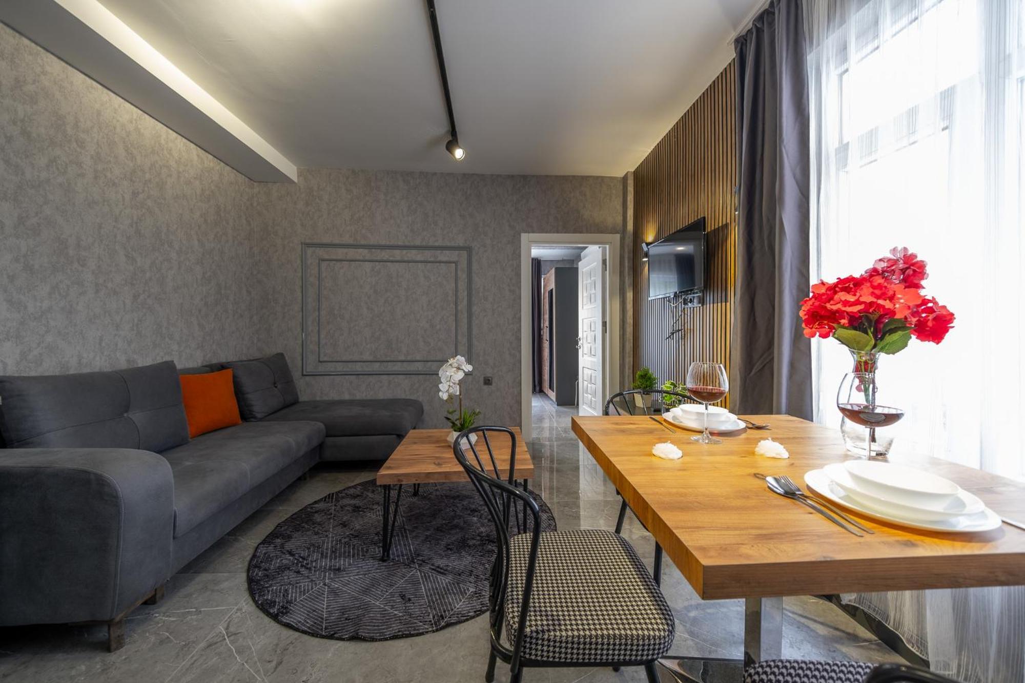 Mrt Suites Lara Antalya