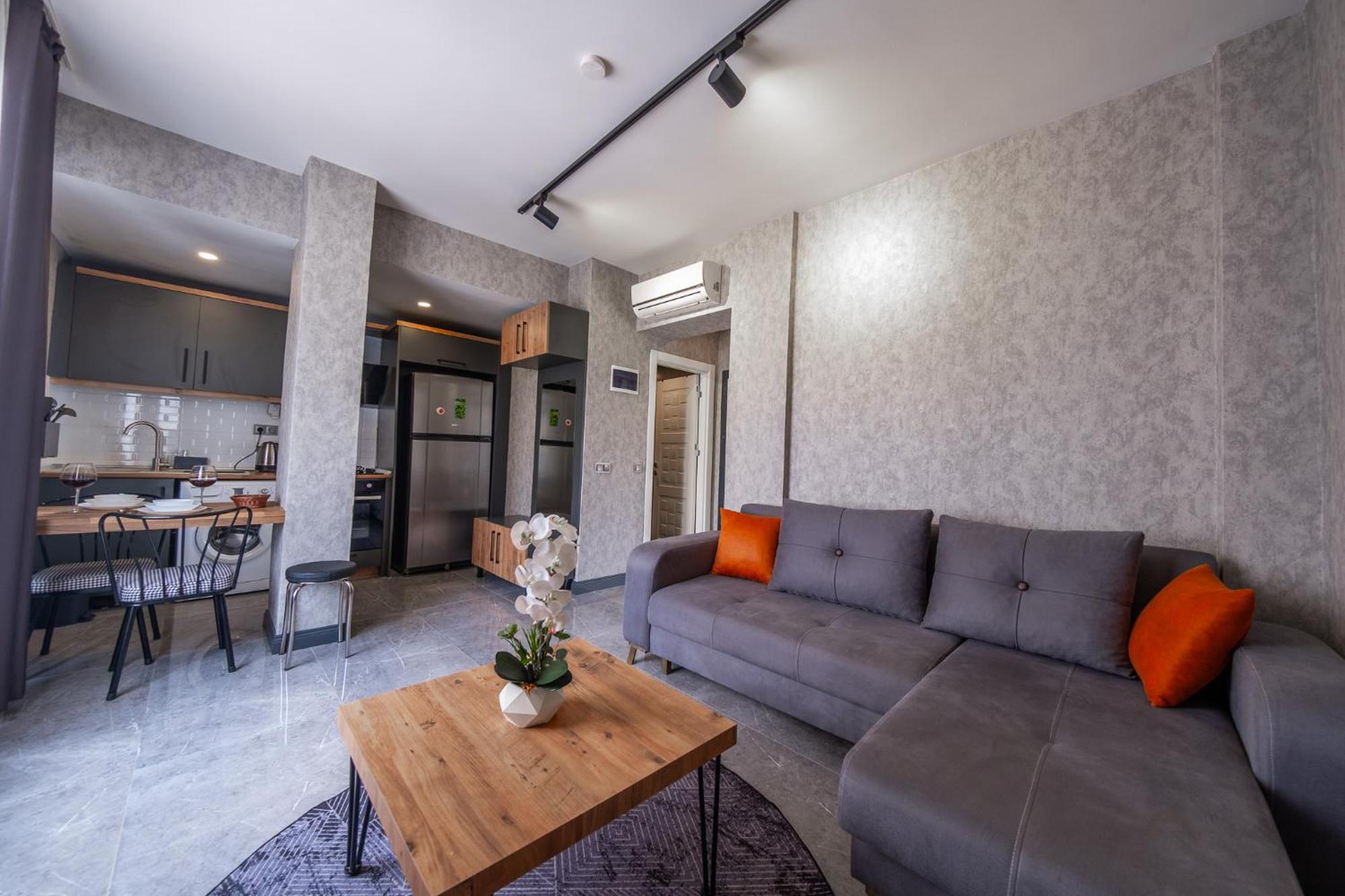 Mrt Suites Lara Antalya
