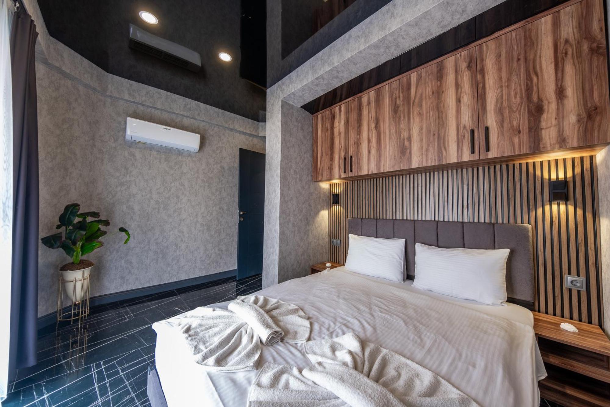 Mrt Suites Lara Aparthotel *