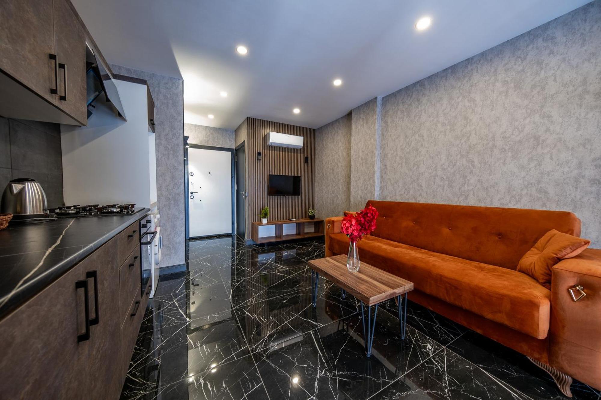 Mrt Suites Lara Aparthotel *