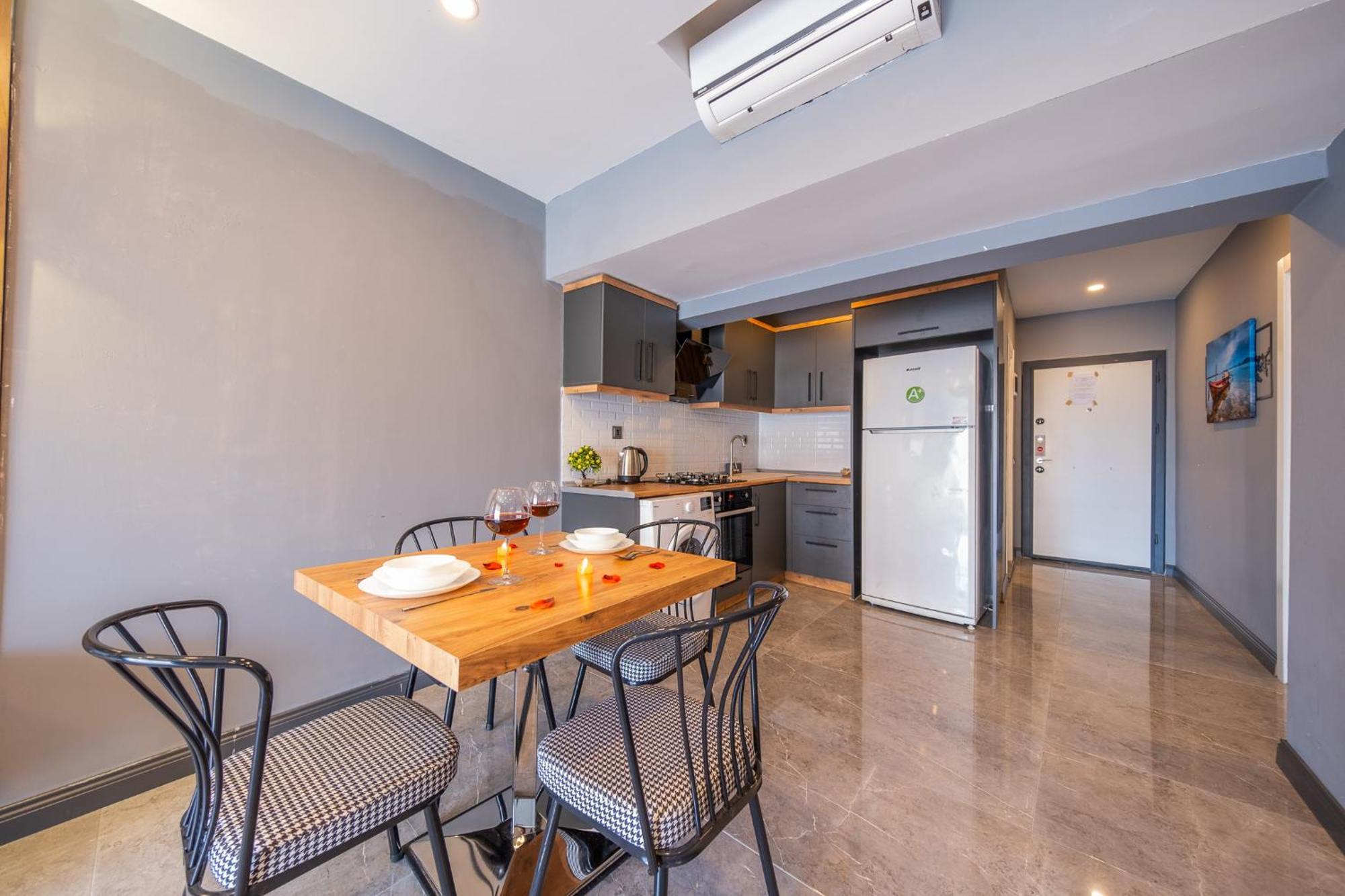 Mrt Suites Lara Aparthotel Antalya