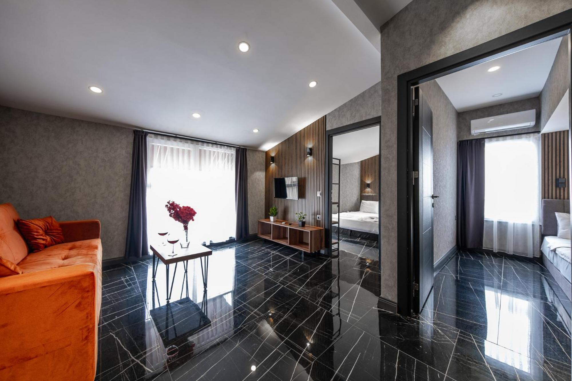 Mrt Suites Lara Antalya