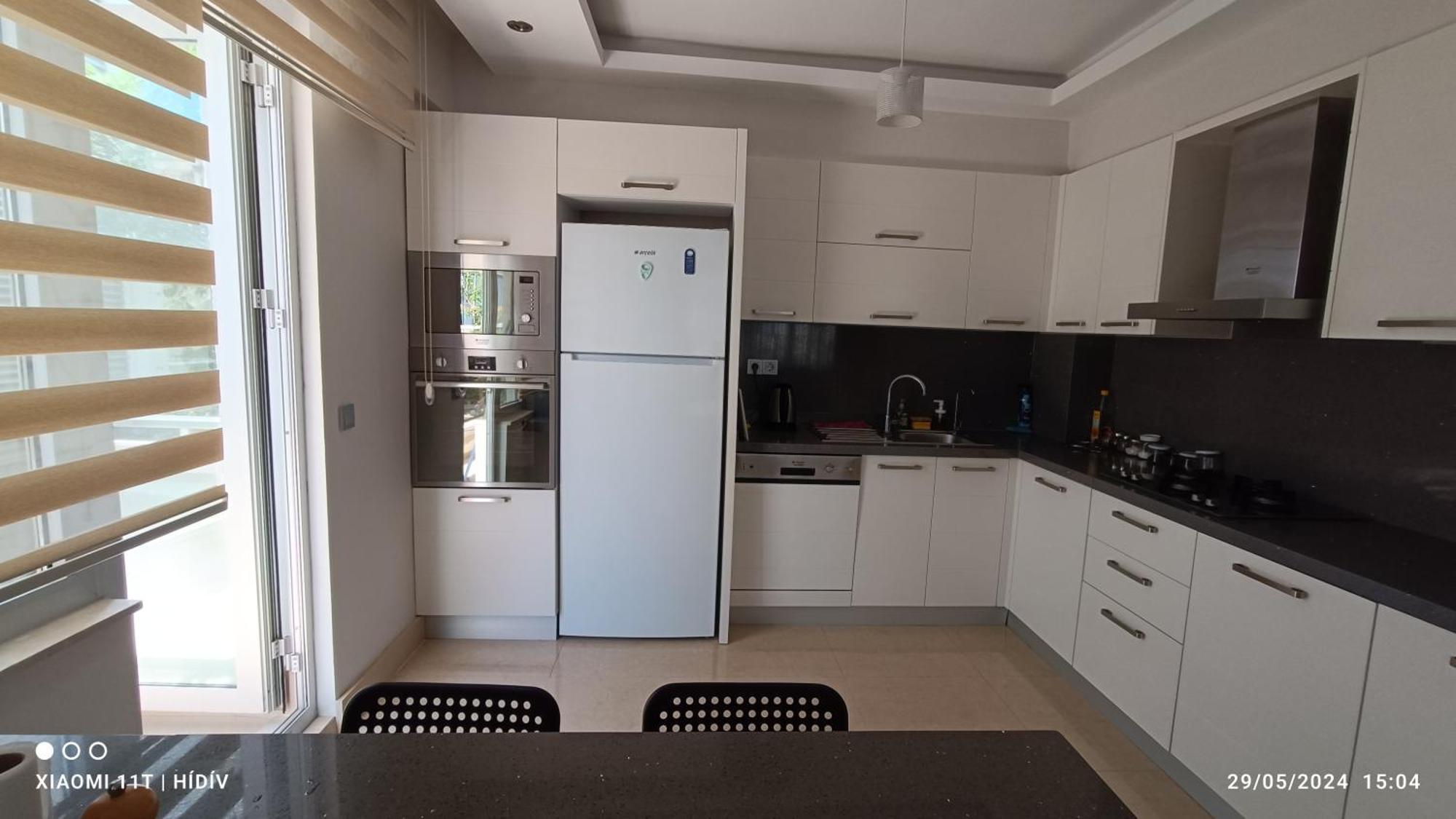 Lara'da Modern Bir Vaha Apartment *