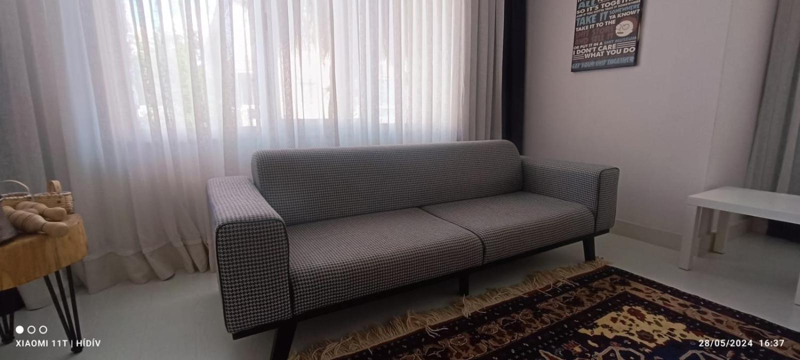 Lara'da Modern Bir Vaha Apartment