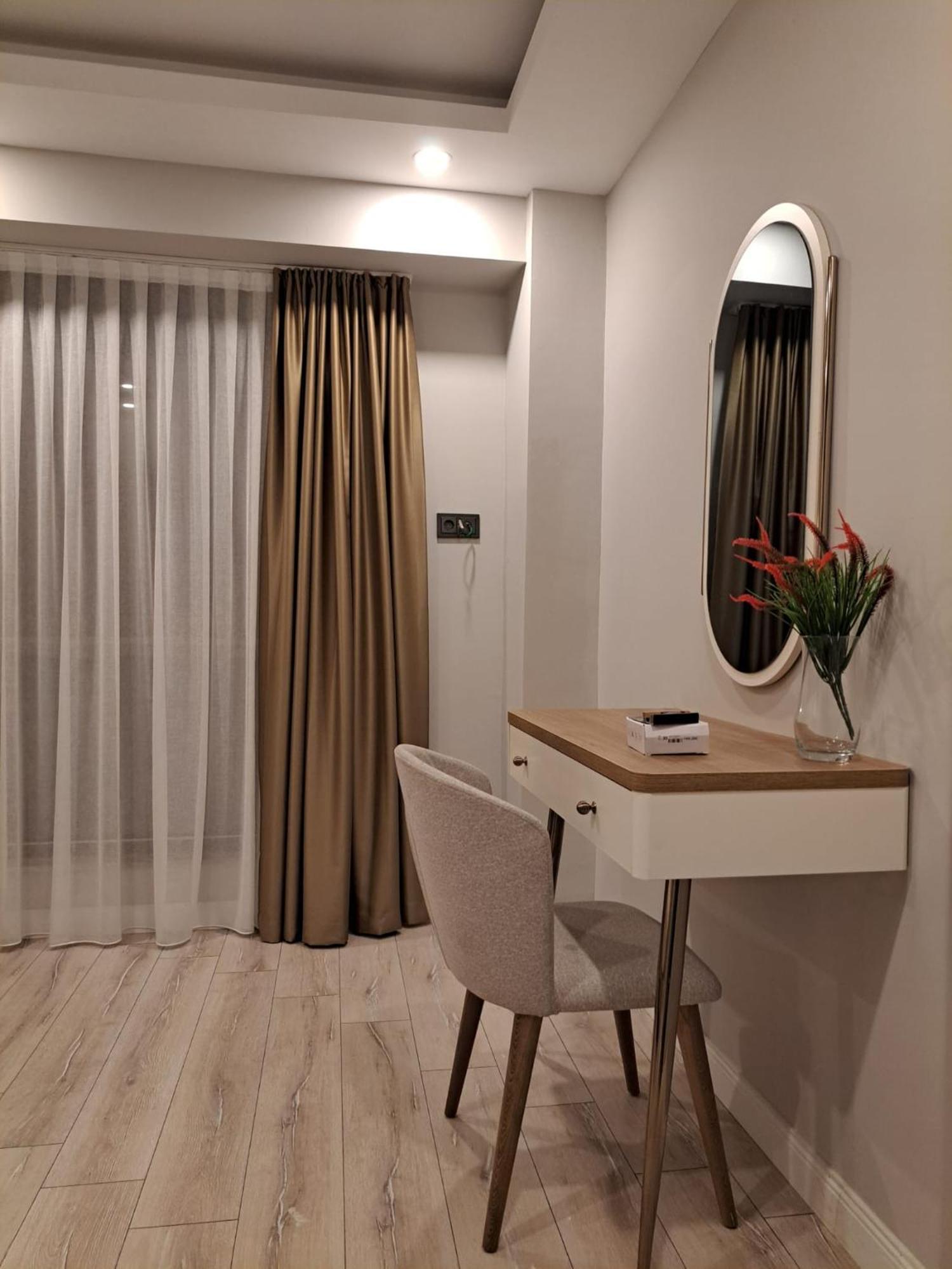 Nimo 5 1 For Rent With Private Pool