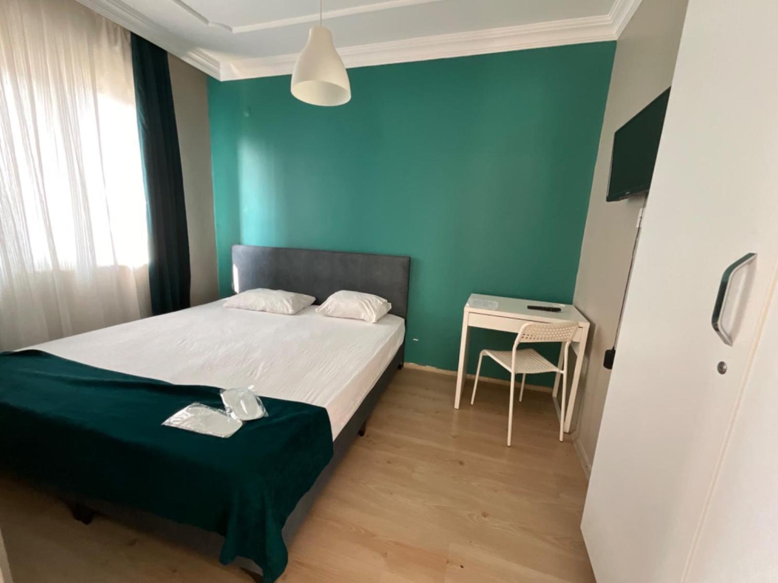 Khan's Aparthotel