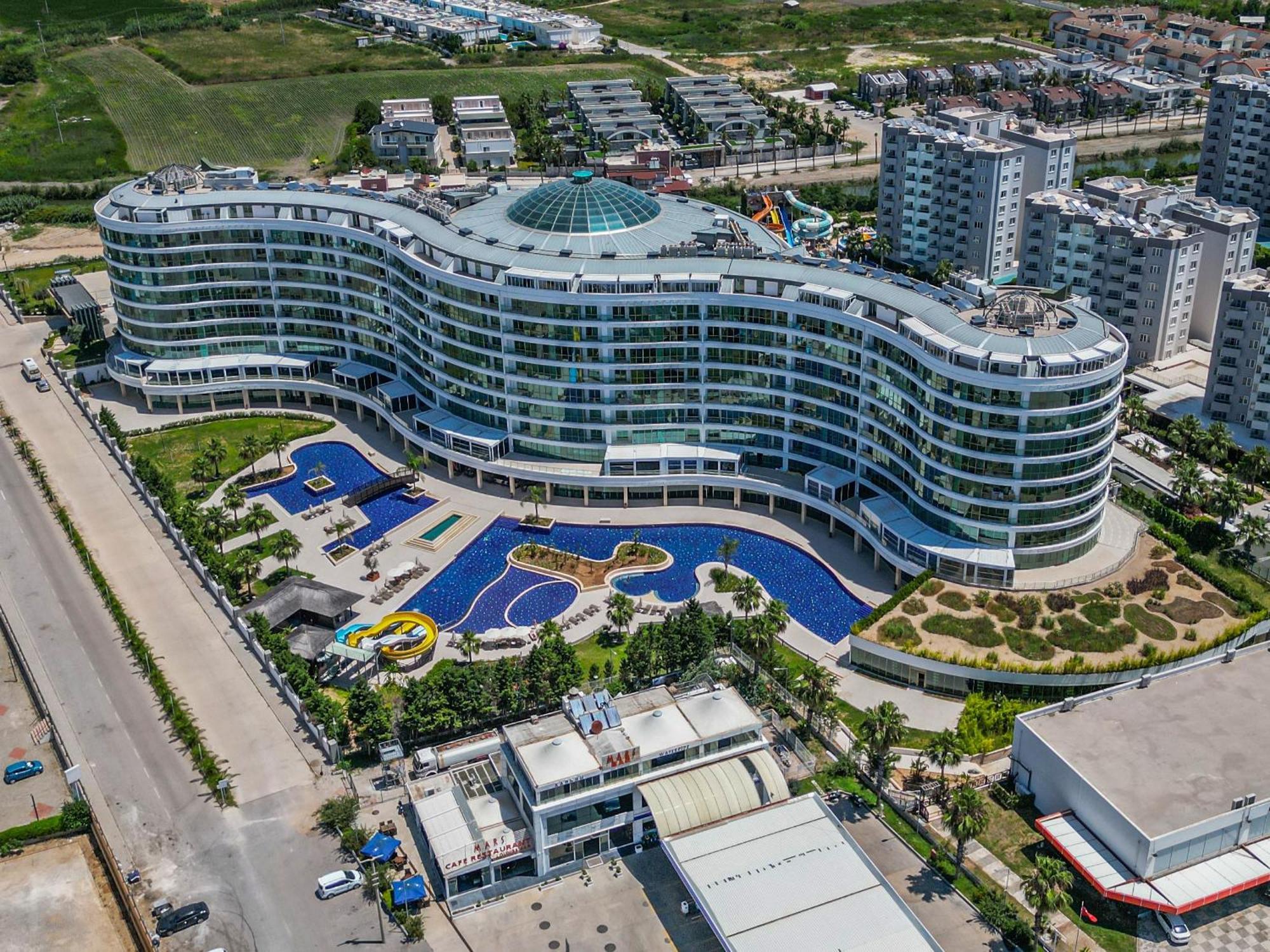 Sirius Town And Hotel