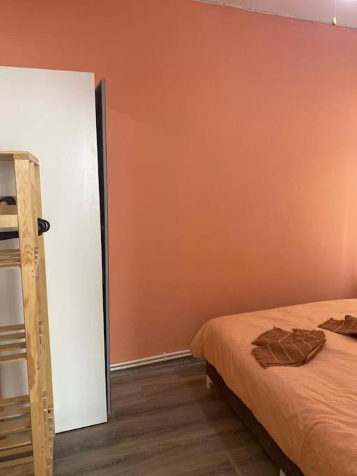 Apartment Sans 2 *