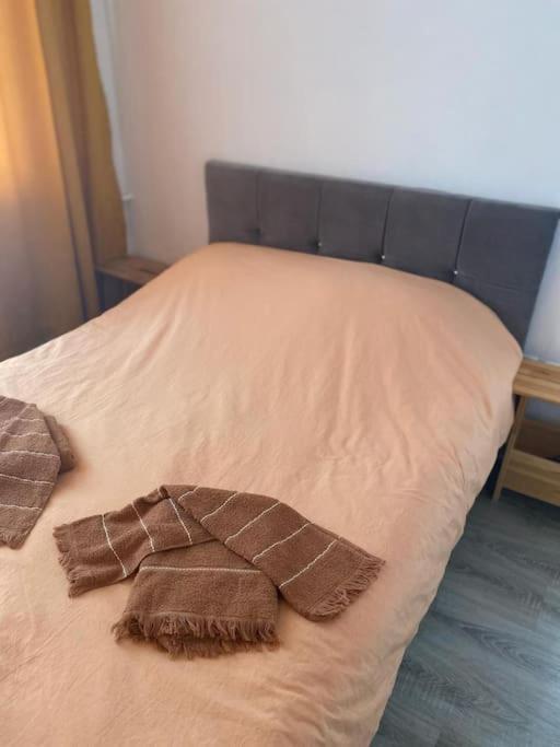 Sans 2 Apartment *
