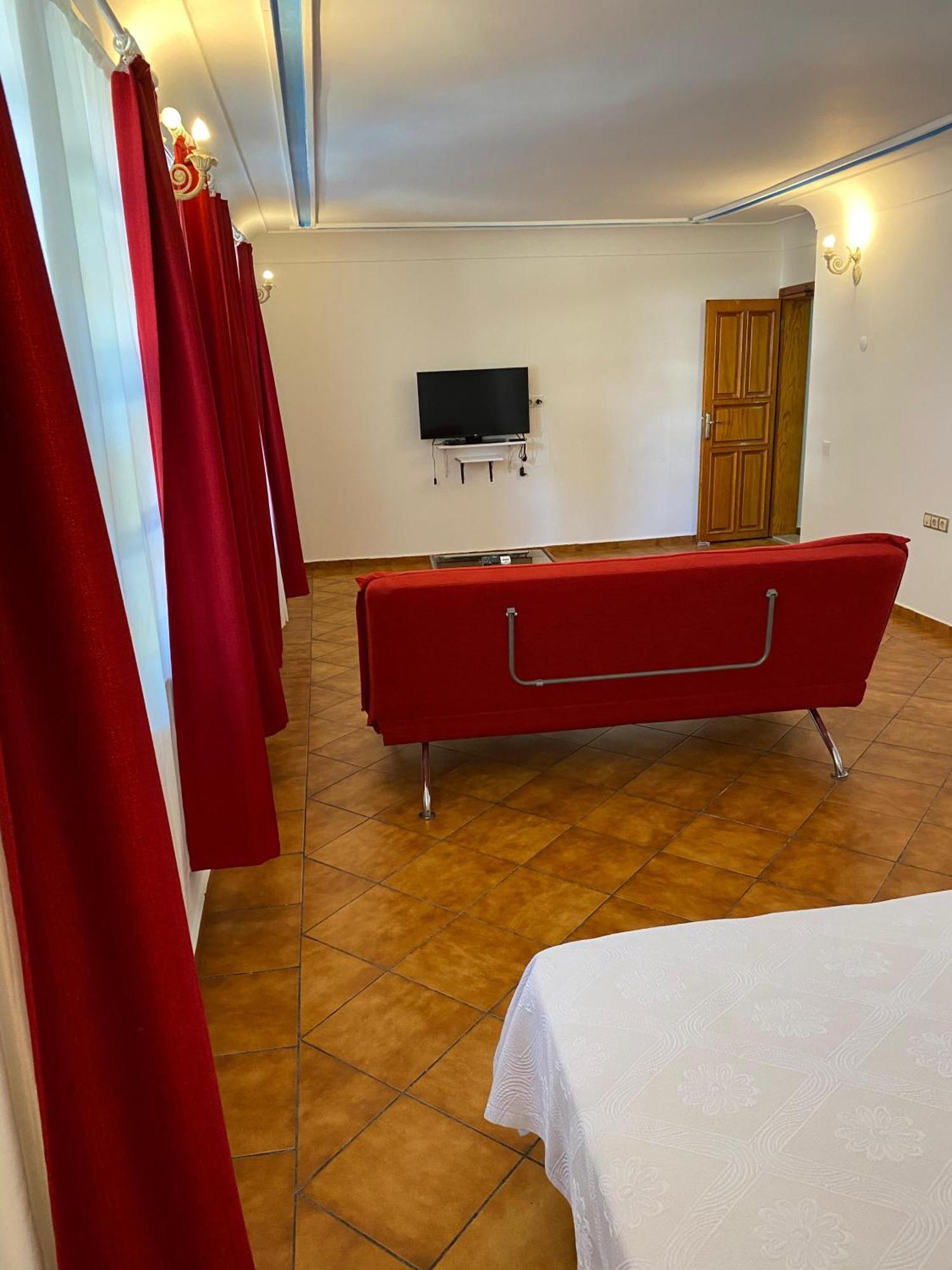 Urcu Hotel