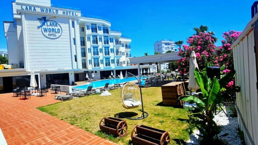 Hotel Lara World