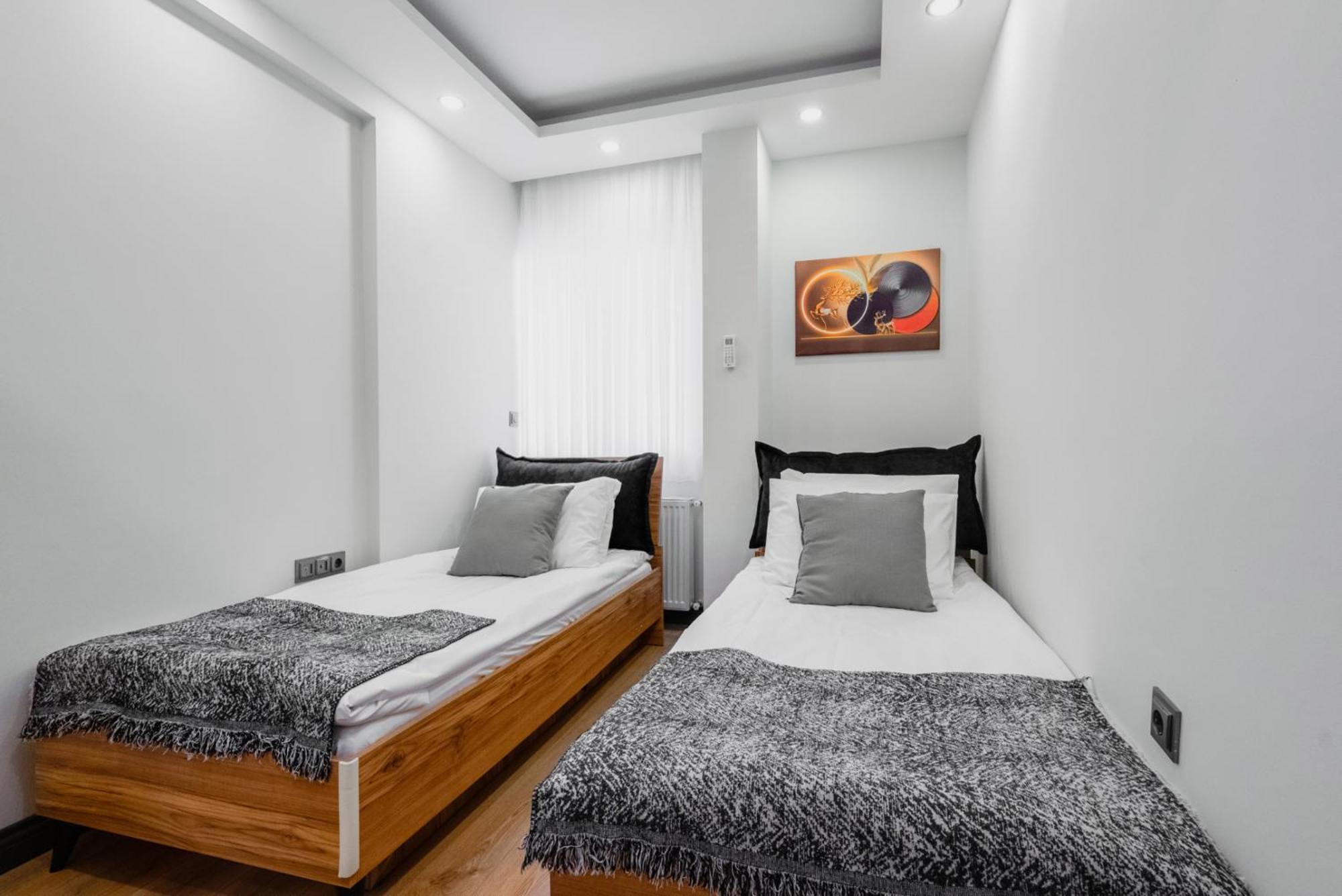 Cozy Flat Close To Lara Beach In Apartment Antalya