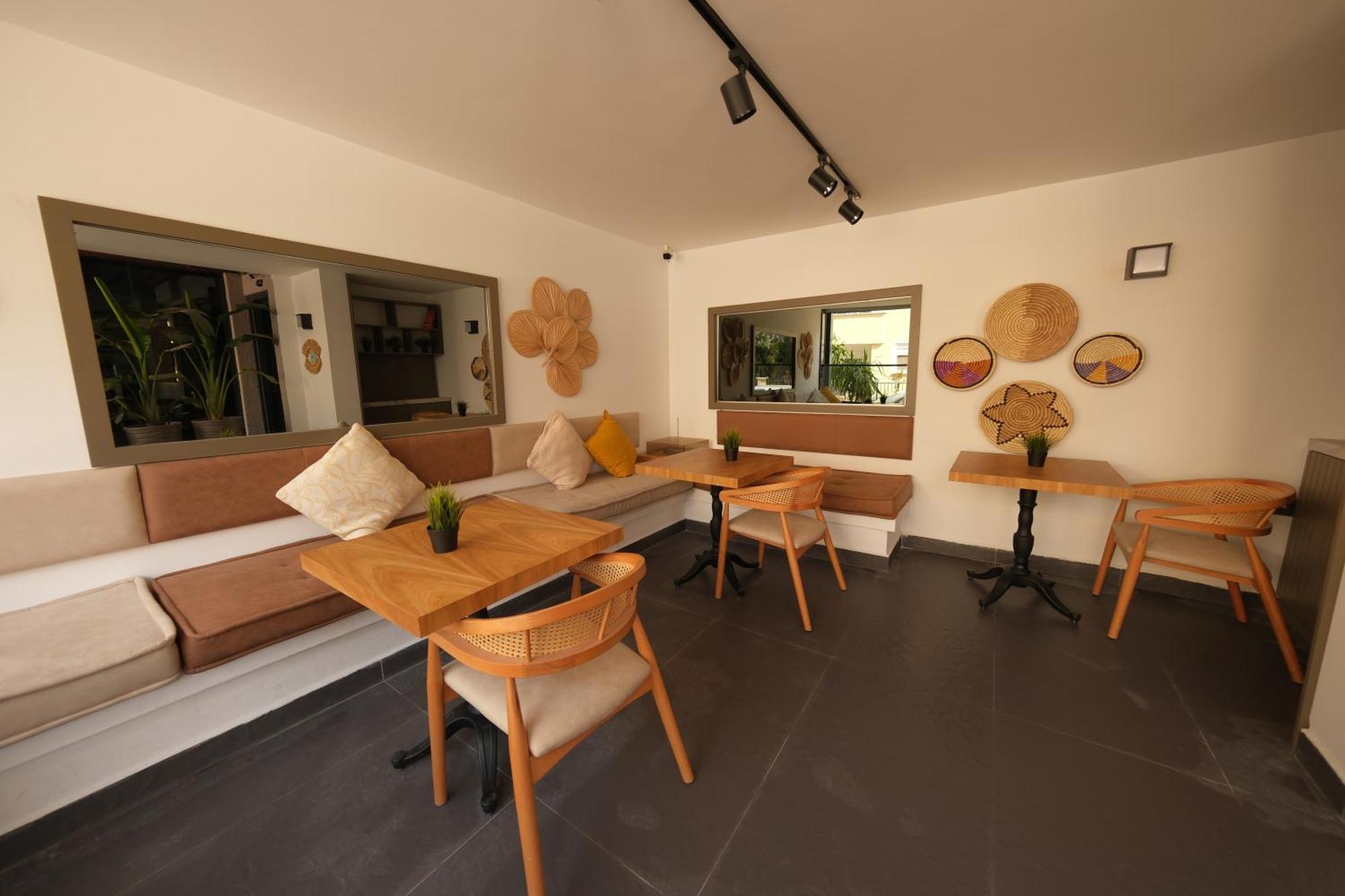 Hotel Mielo Lara
