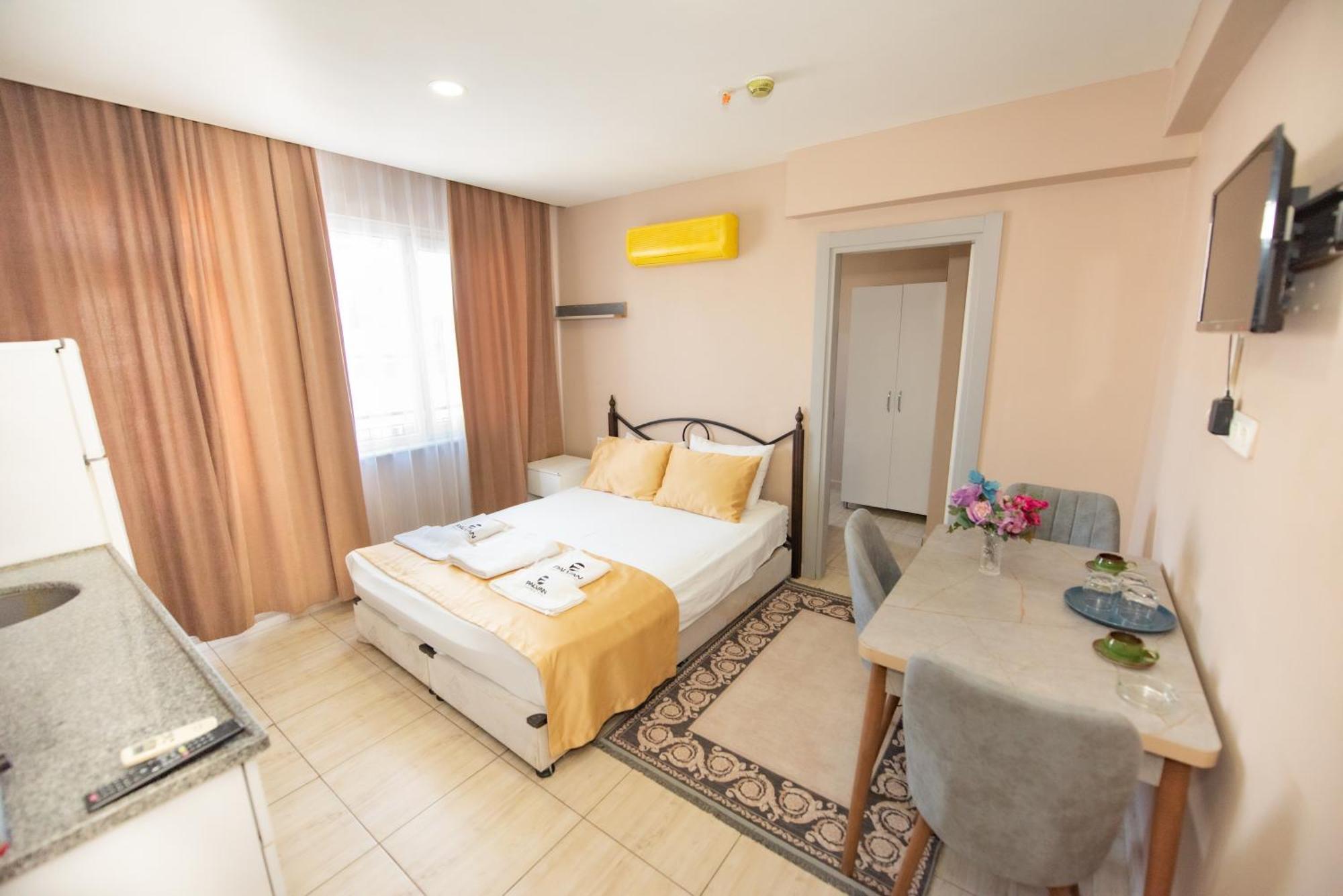 Aparthotel Palvan 3*