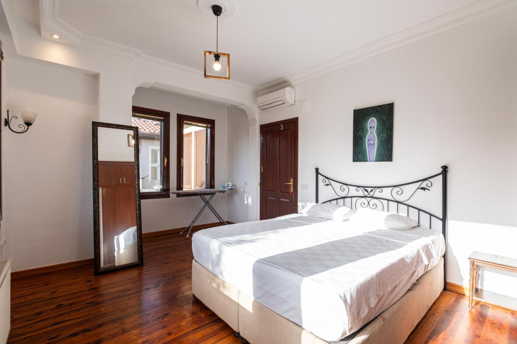 Saye House Aparthotel