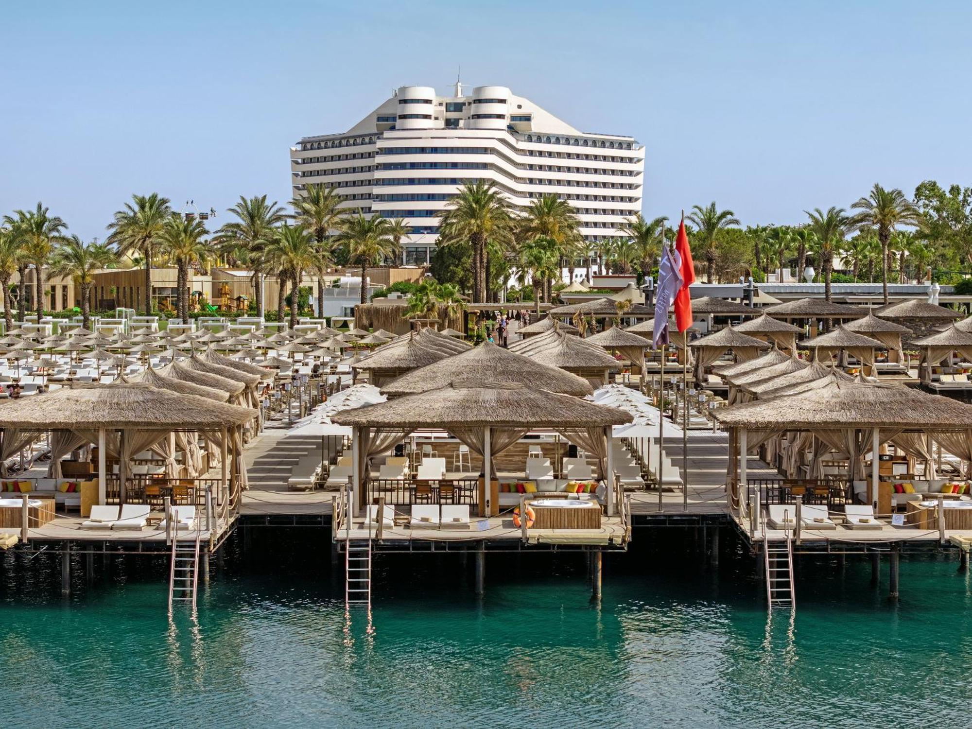 Titanic Lara Resort 5*