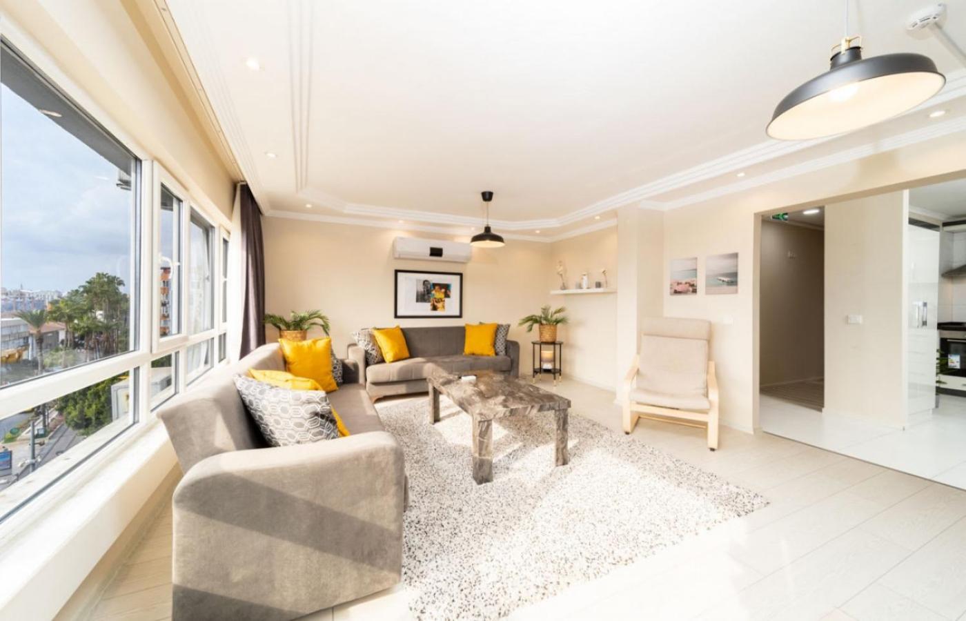 Apartment Exquisite Flat With Sea View Near Hadrian Gate *