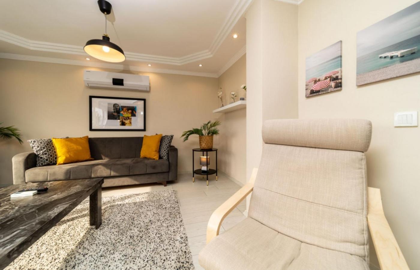 Exquisite Flat With Sea View Near Hadrian Gate * Antalya