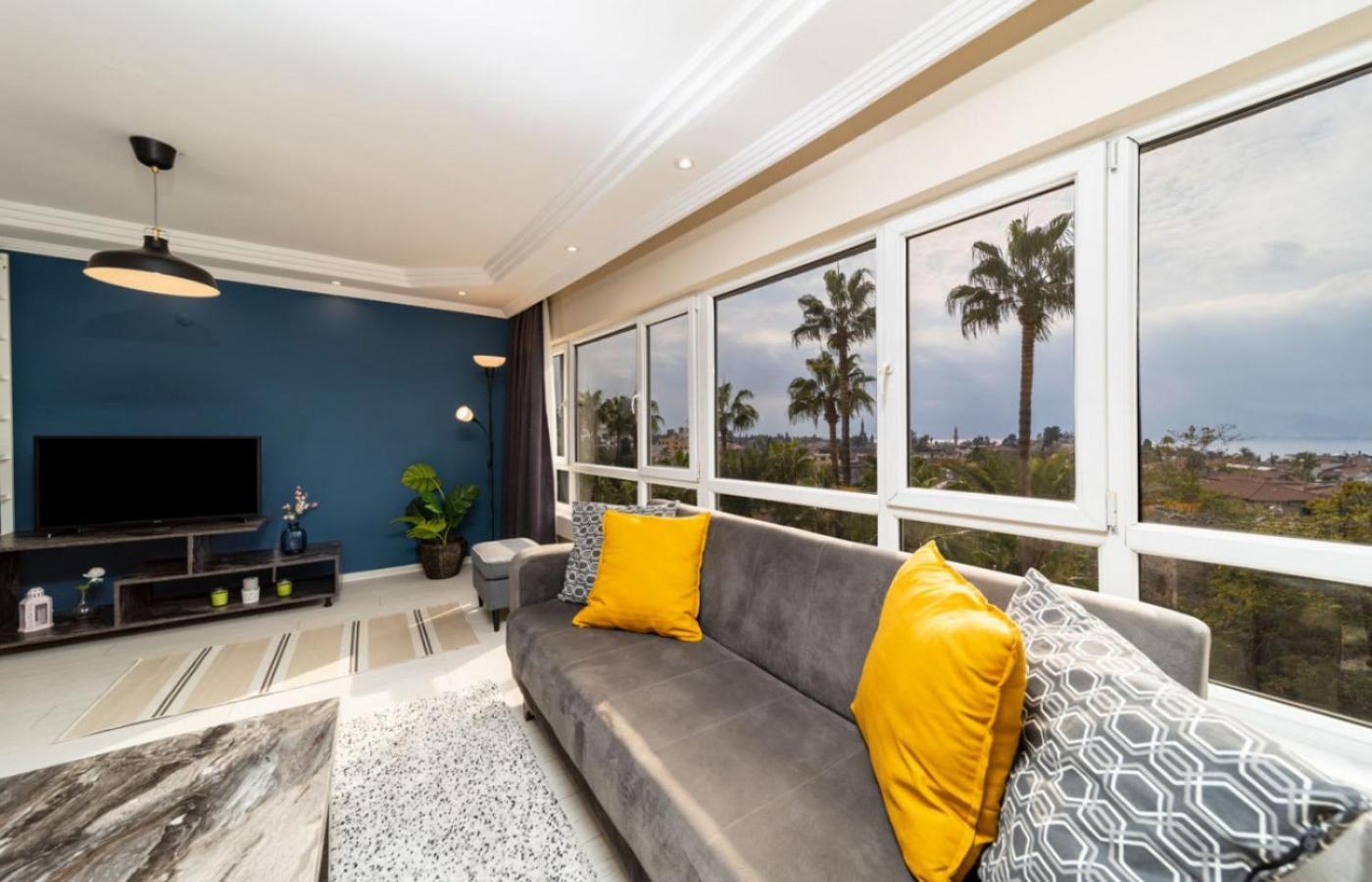 Apartment Exquisite Flat With Sea View Near Hadrian Gate *