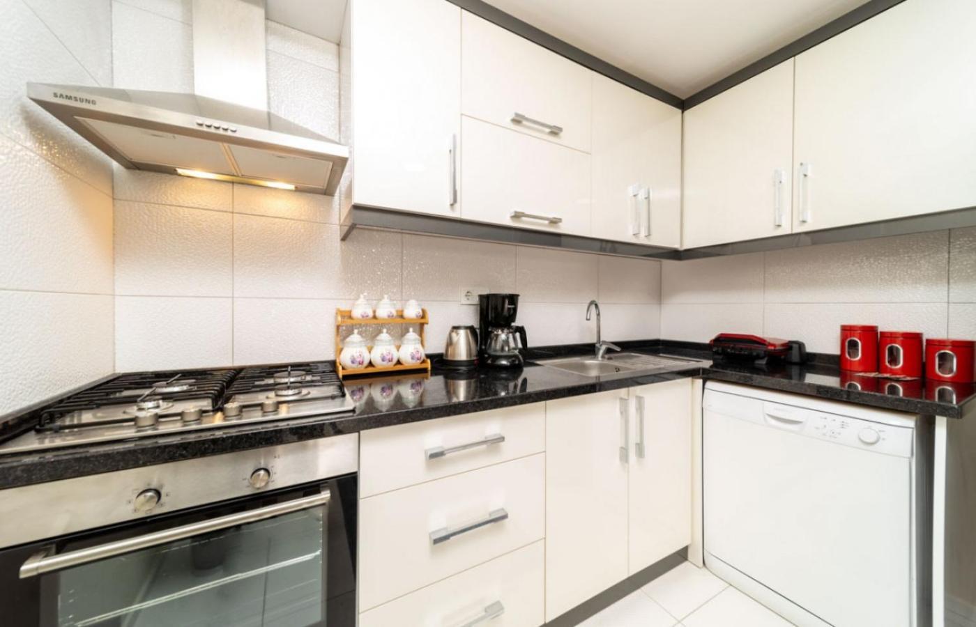 Exquisite Flat With Sea View Near Hadrian Gate Apartment Antalya