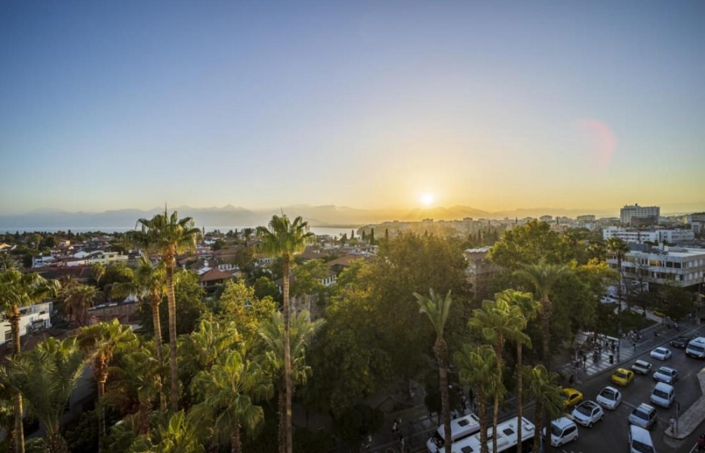 Exquisite Flat With Sea View Near Hadrian Gate Antalya