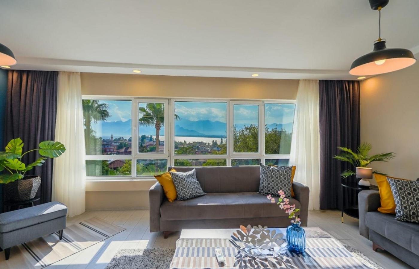 Apartment Chic Flat Near Hadrian's Gate Antalya