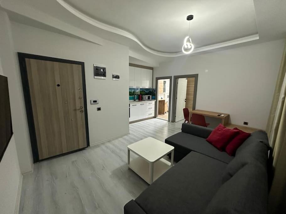 Denize Yakin Konforlu Apartment