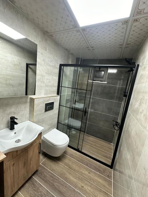 Denize Yakin Konforlu Apartment *