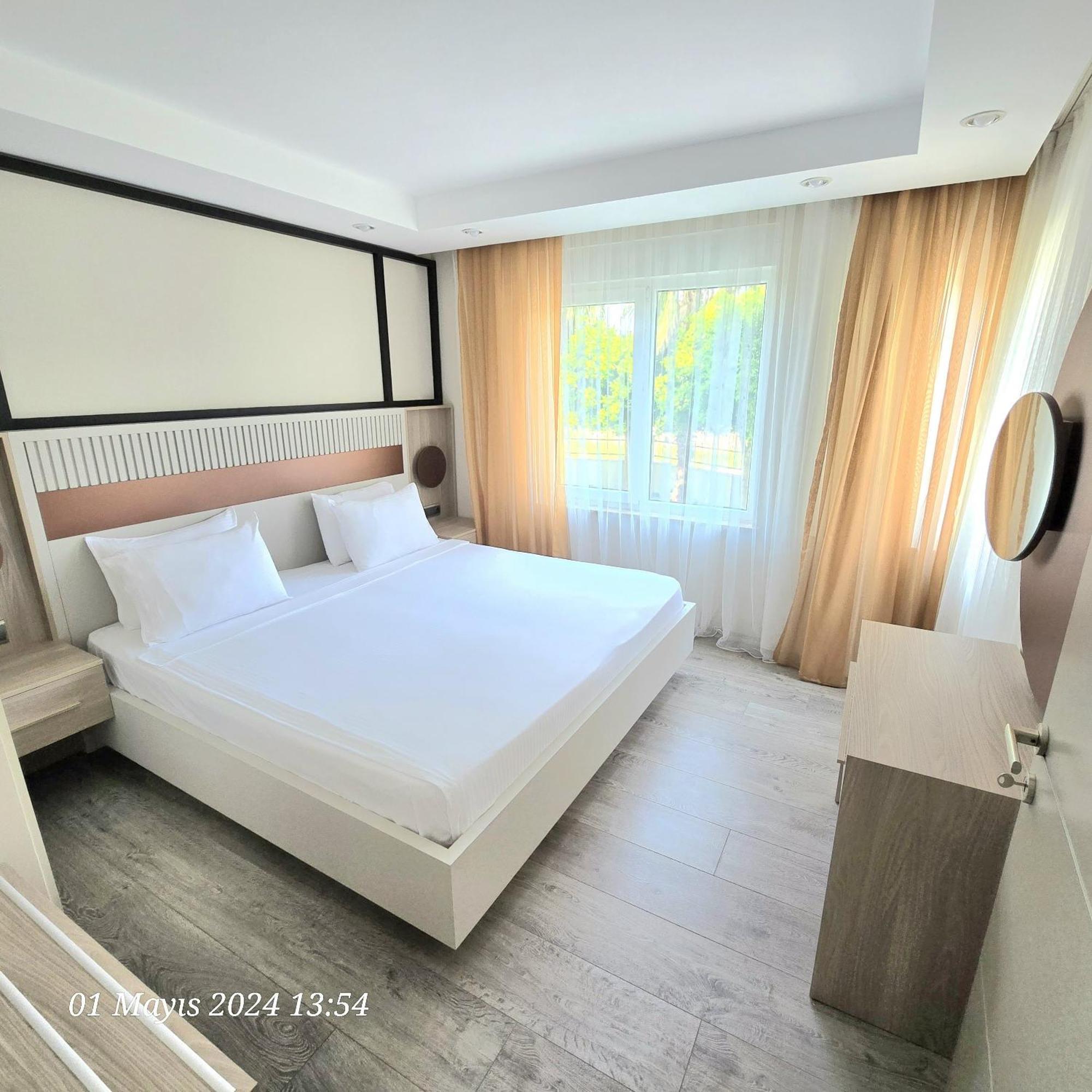 River Park Lara Aparthotel